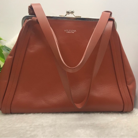 Lia Numa Bags Lia Numa Made In Italy Genuine Leather Kiss Lock Bag In A Shade Of Orange